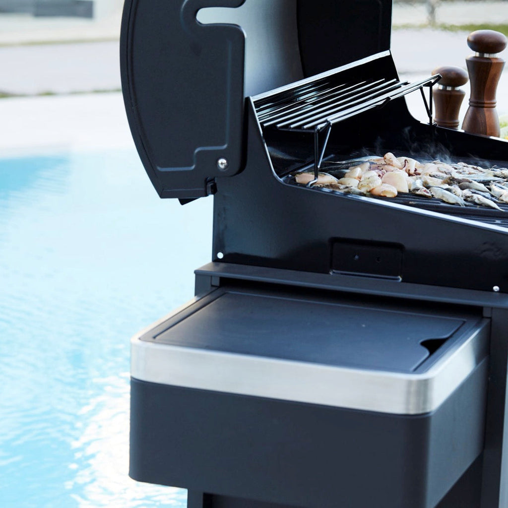 Get your BBQ ready for summer - from how to clean a BBQ to buying the right accessories!