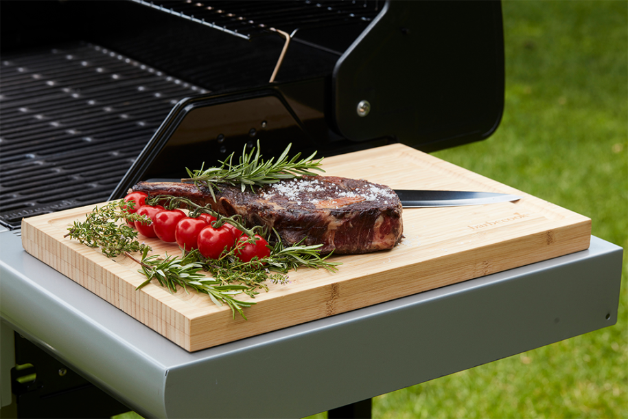 Bamboo cutting board with groove 46.5x28x2.8cm